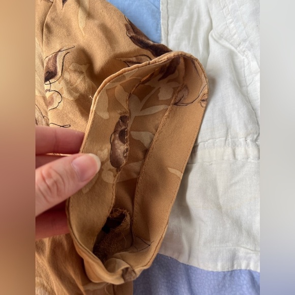 Jones New York 90s Womens Floral Short Sleeve Button Up Shirt Yellow Silk Small - Picture 10 of 11